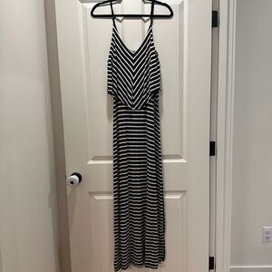 Mossimo Black and White Striped Maxi Dress, Small